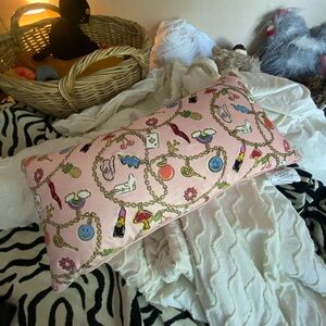 Pink charm embroidered pillow